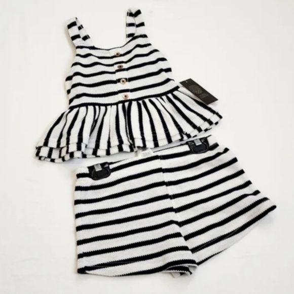 Vince Camuto Stripe 2 Pieces Sleeveless Shorts Set - Picture 7 of 7